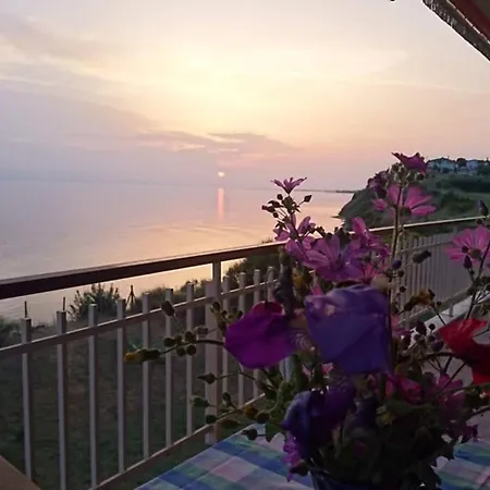 Sunshine House Offering Spectacular Views To Olymp A Apartment *