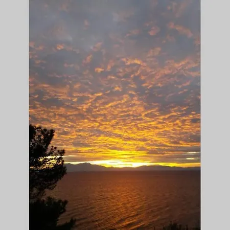Sunshine House Offering Spectacular Views To Olymp A *