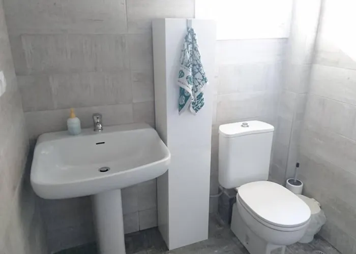 Sunshine House Offering Spectacular Views To Olymp A Daire *